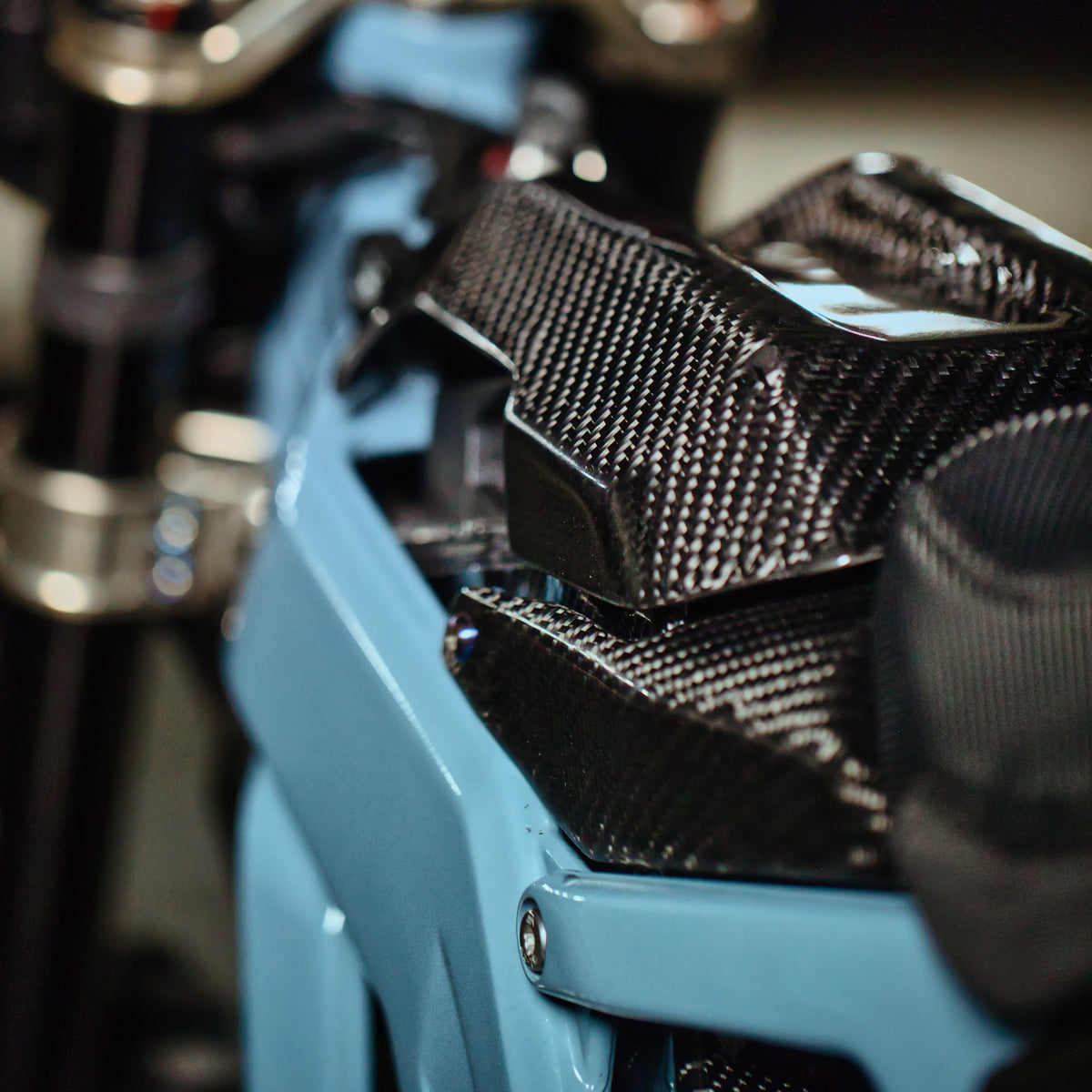 E-Ride Pro Carbon Fiber Battery Lid Lock Modded Moto Co