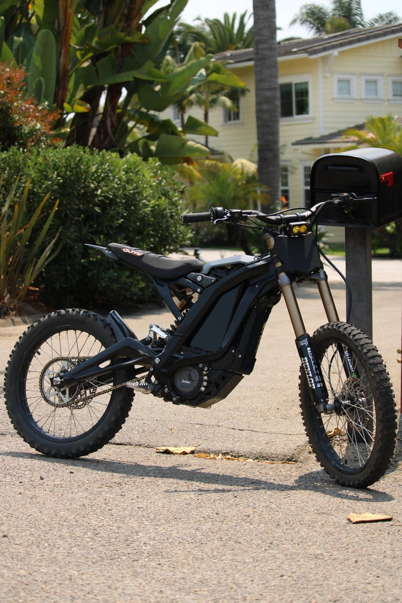 E-Bike "invisible" Vantablack Battery Wrap MXwraps