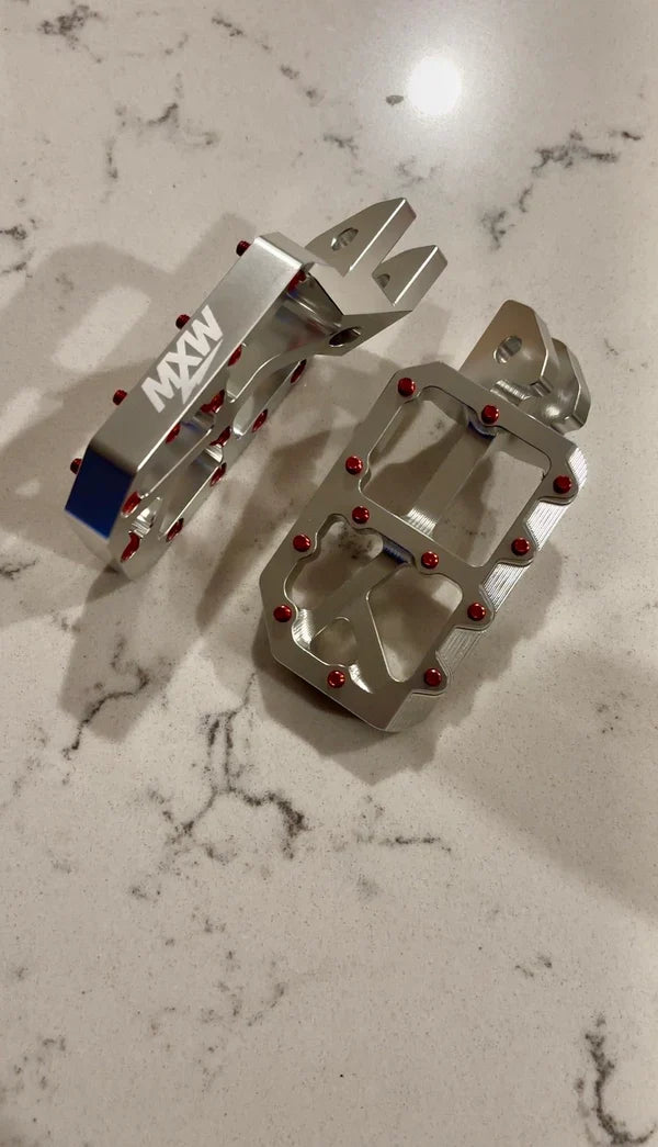 Silver Moto Pegs RegenRacing