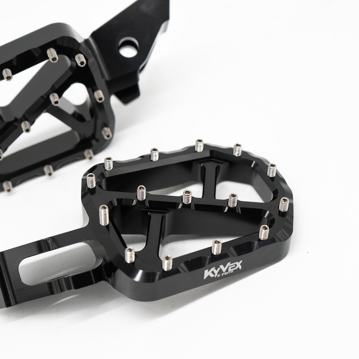 KyVex Billet Wide Foot Pegs - Ultra Bee Compatible KyVex Moto