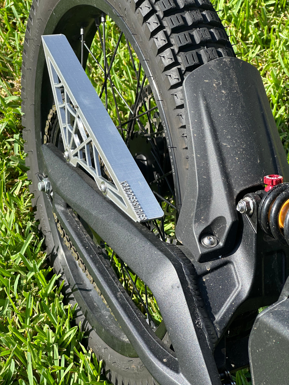 “ARACHNID” CHAIN GUARD X3Accessories