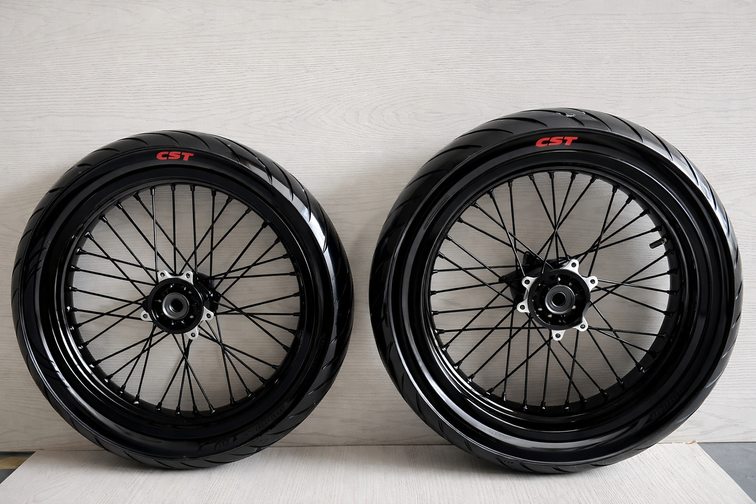 ULTRA BEE SUPERMOTO KIT excdesigns