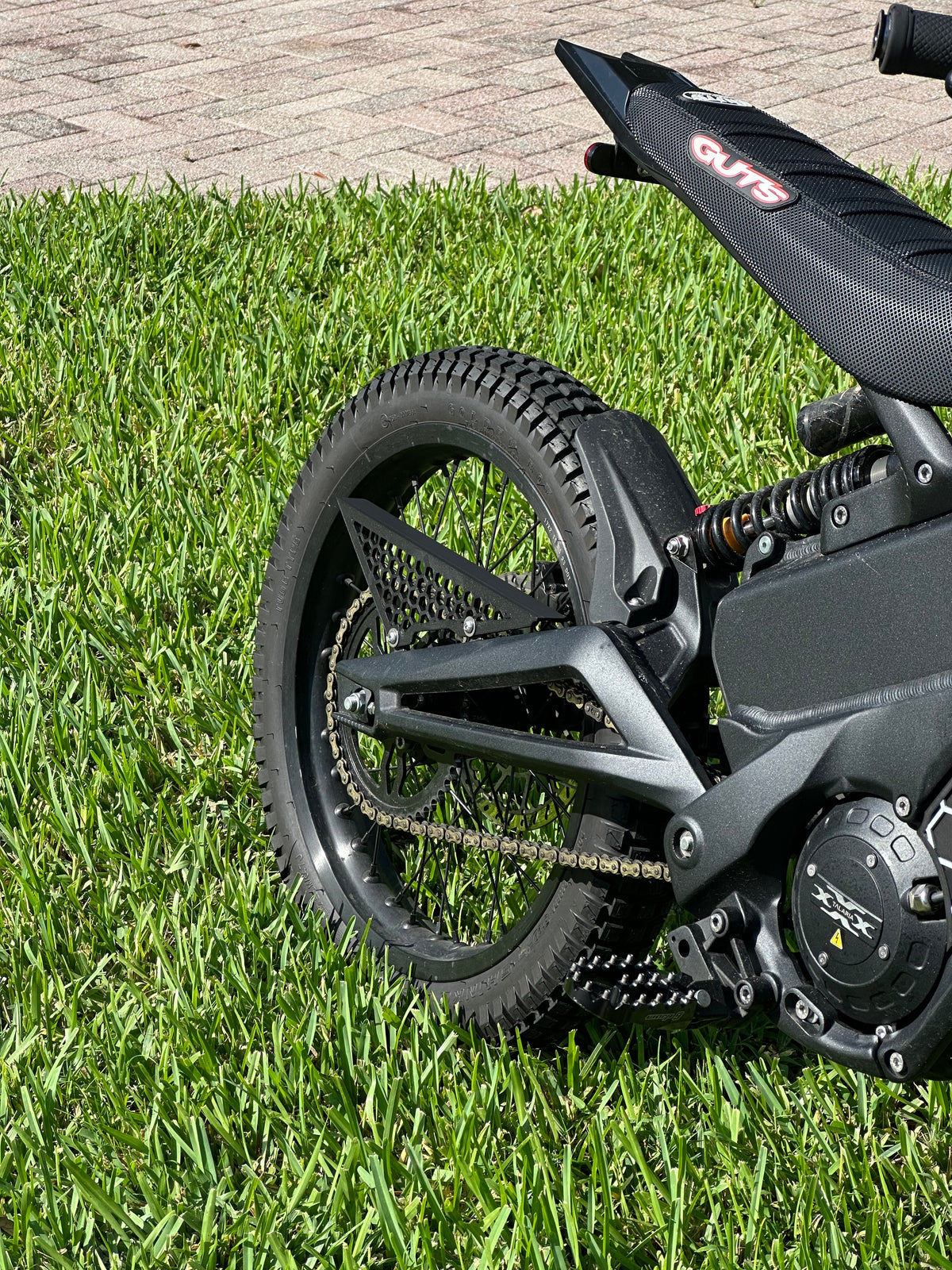 “STINGER” CHAIN GUARD X3Accessories