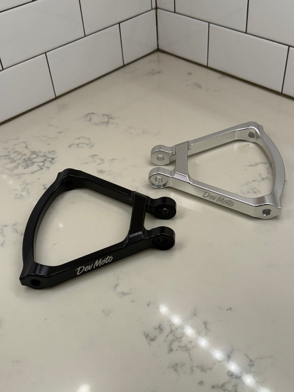 E-Moto Suspension Triangle DevMoto