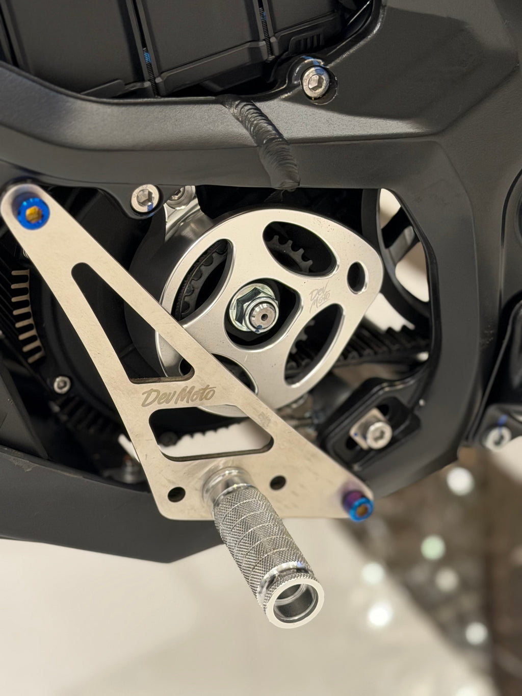 Emoto Shift Lock/Foot Lock DevMoto
