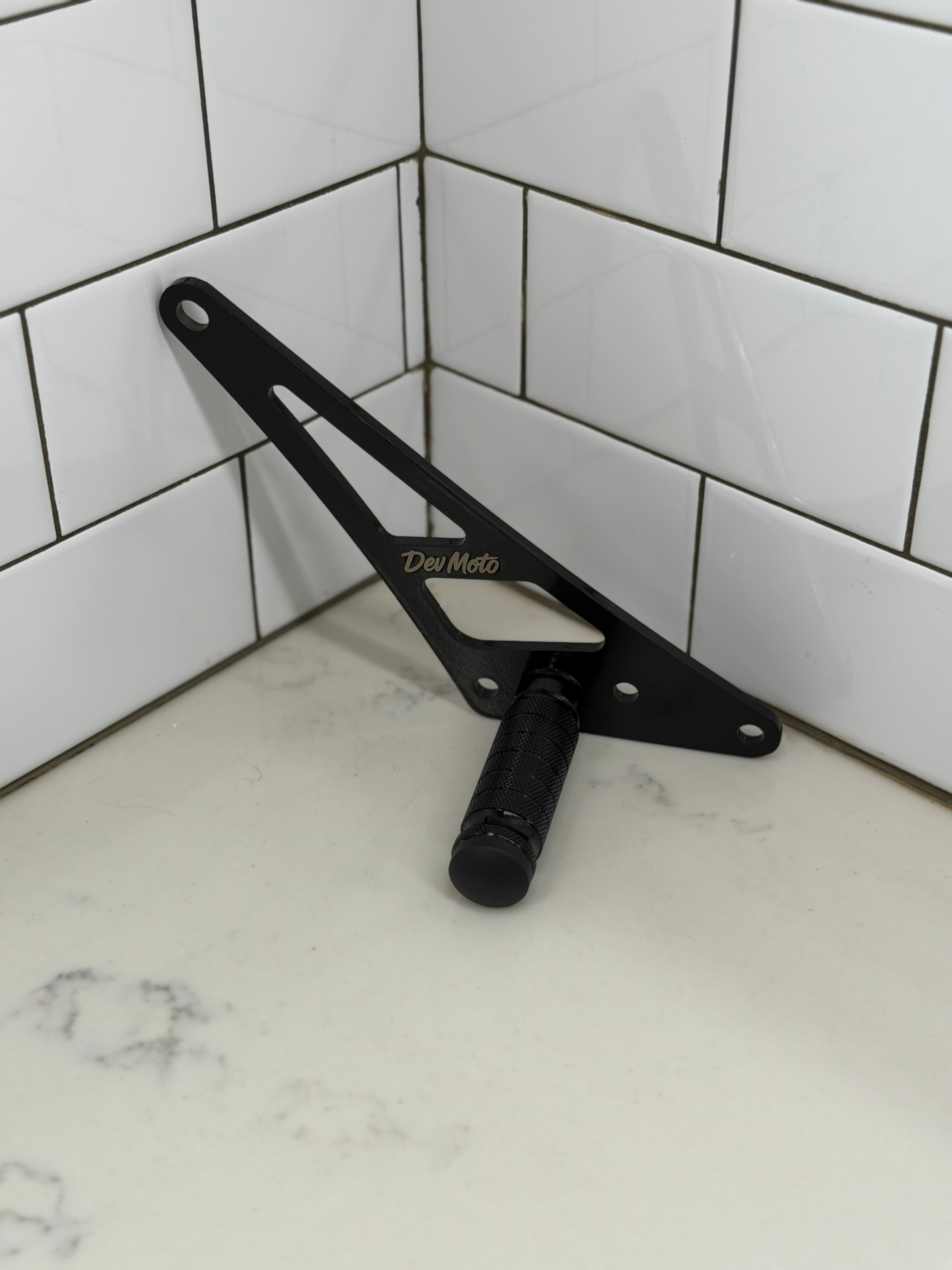 Emoto Shift Lock/Foot Lock DevMoto