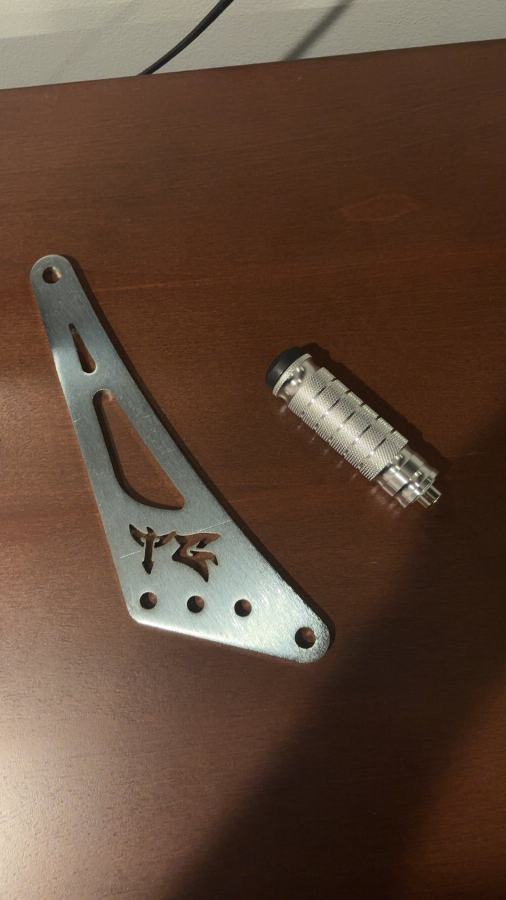 Ultra Bee Shift Lock - Riot Racing