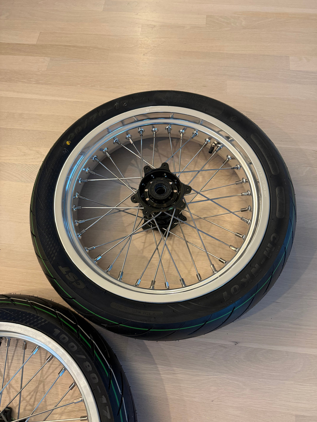 Ultra Bee Supermotos (17in) CD SUPPLY