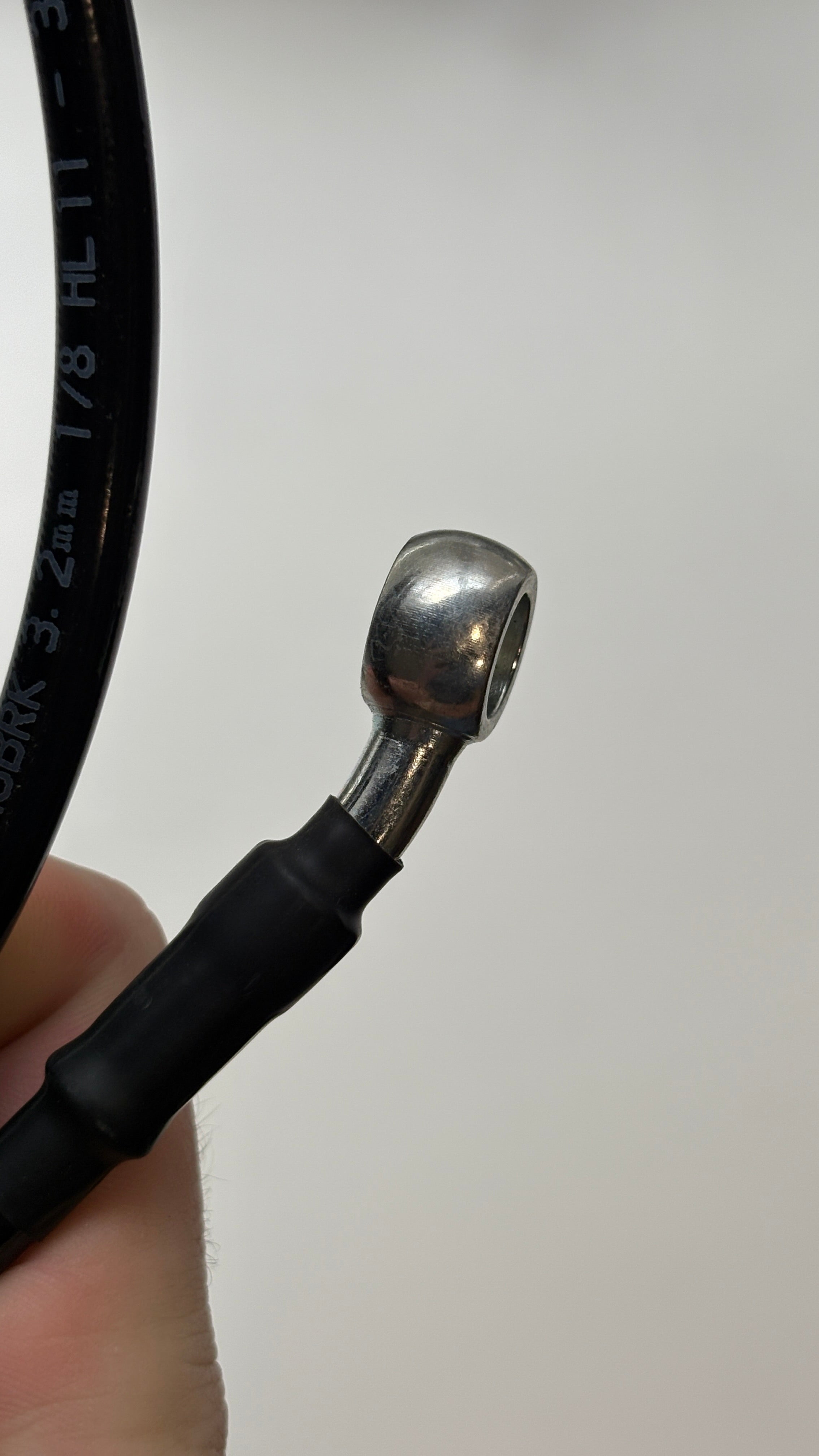 Motorcycle brake line | 1600mm, 28 degree bend