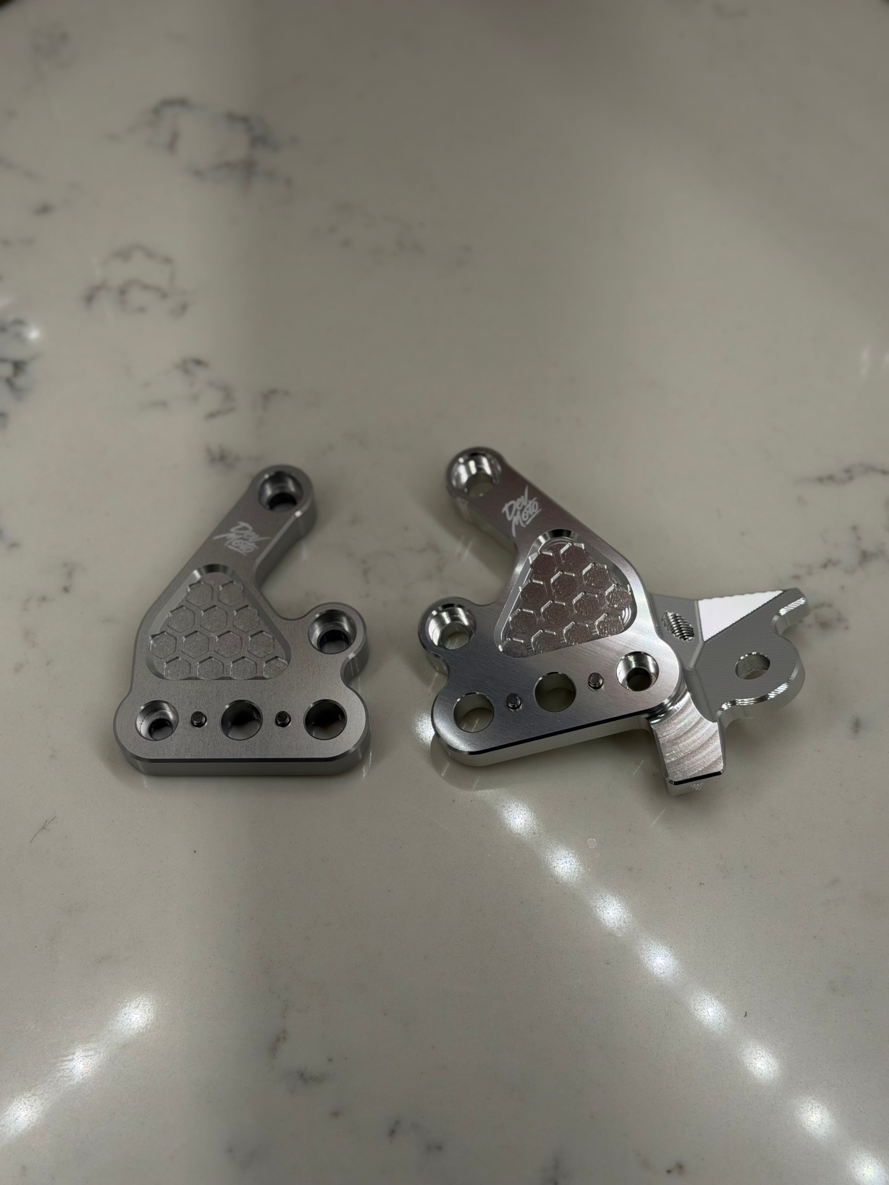 Surron-Eride Peg Brackets DevMoto