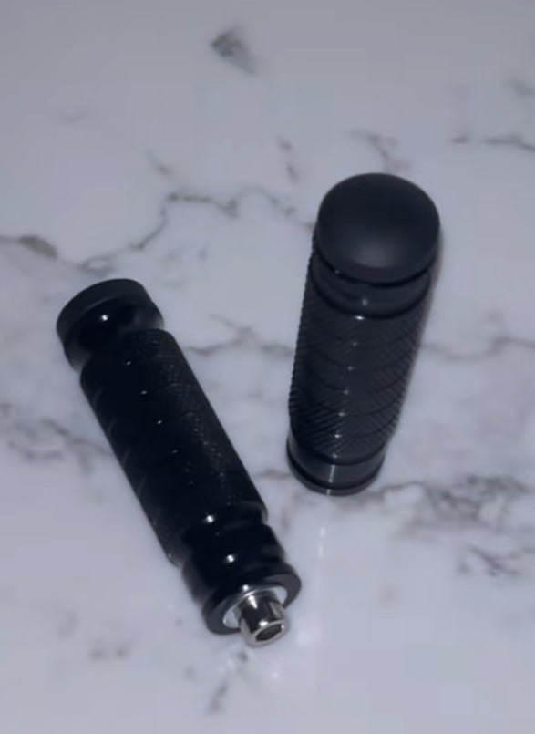 Replacement foot lock peg - Riot Racing