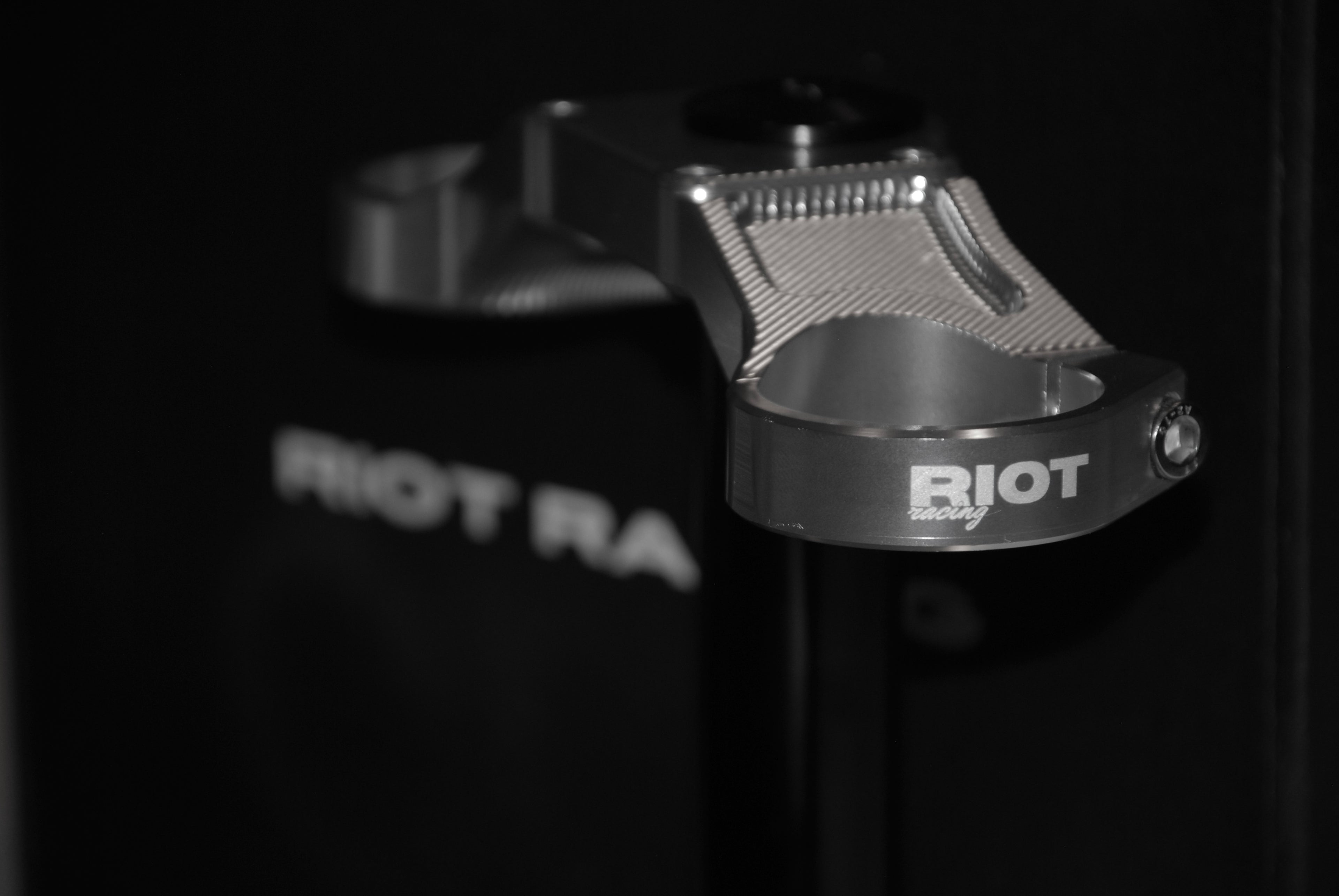 Riot Drop Crown (STOCK SURRON LBX FORKS) - Riot Racing