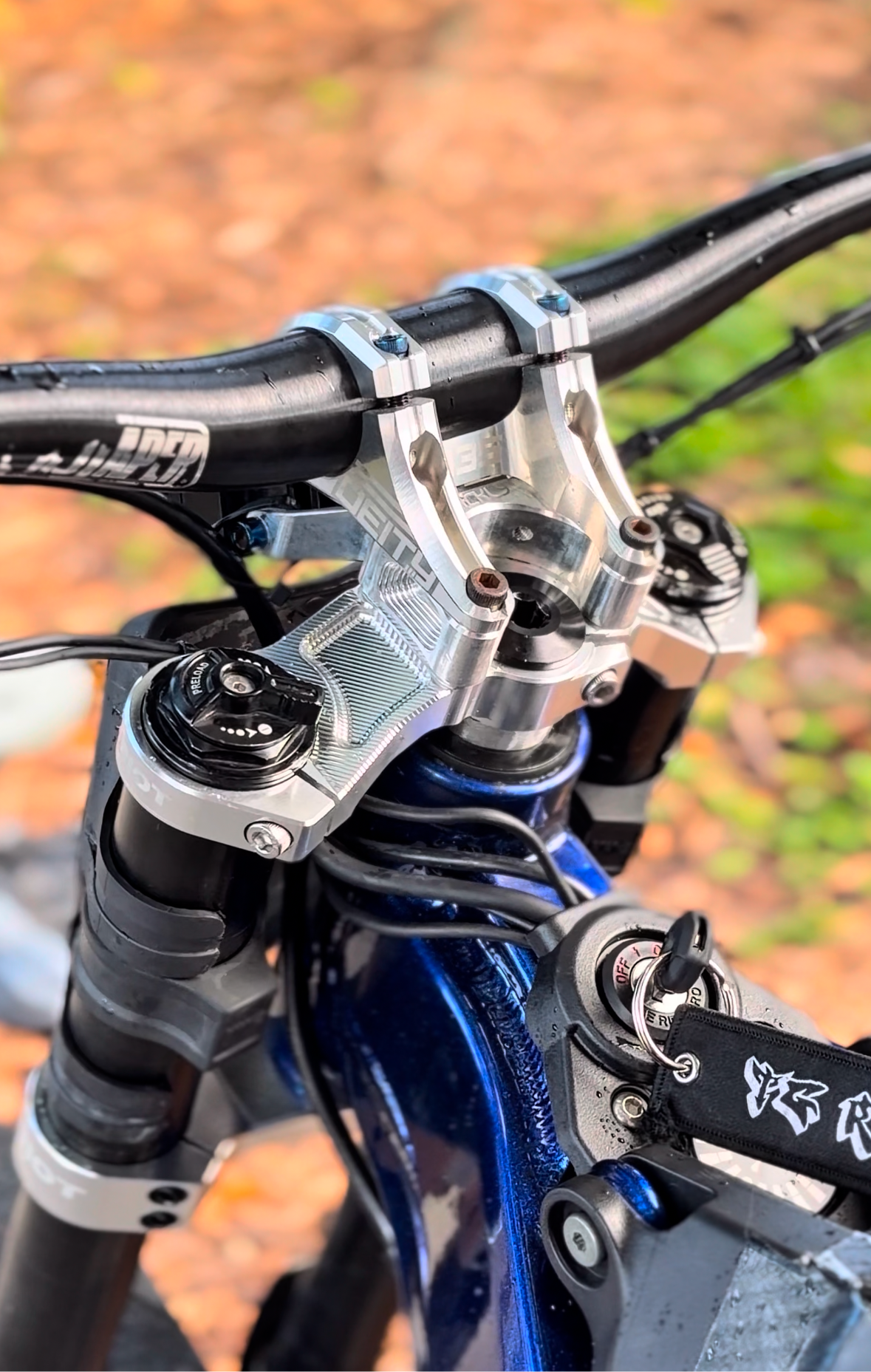 Riot Drop Crown (STOCK SURRON LBX FORKS) - Riot Racing