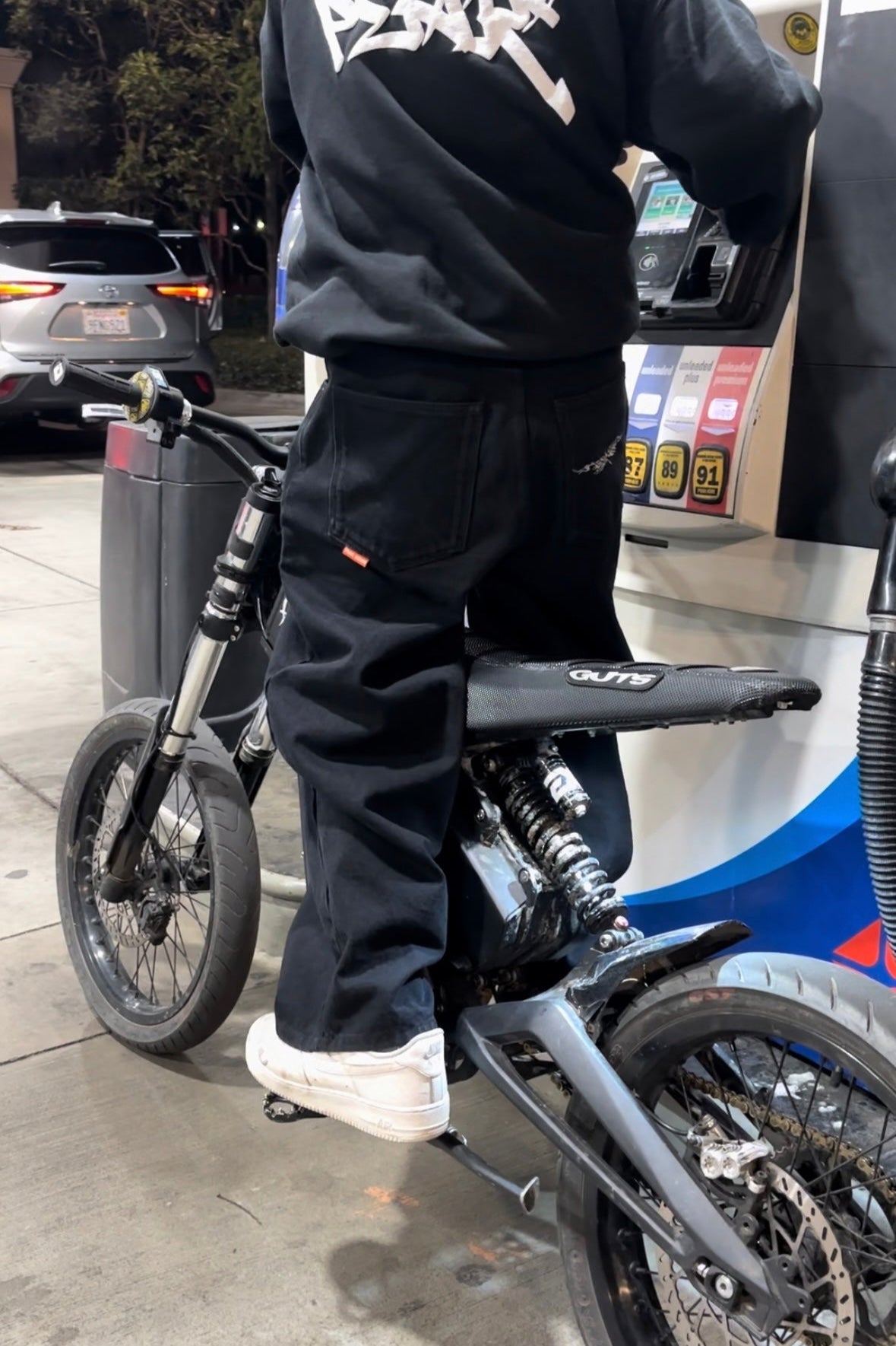 Peak Baggy Jeans - Black Peak