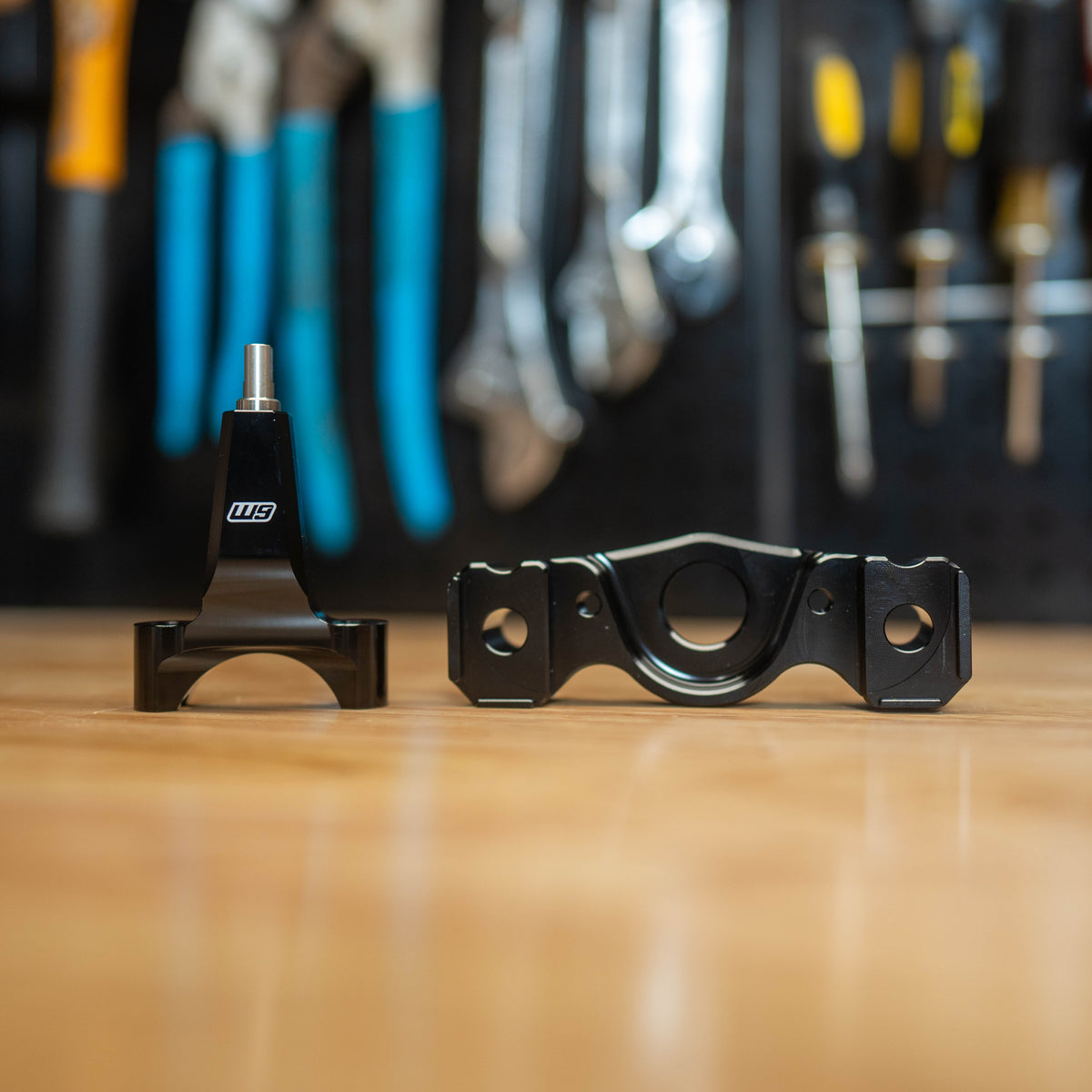 Surron Ultra Bee Stabilizer Mount with Frame Post (Collective) Warp9Racing