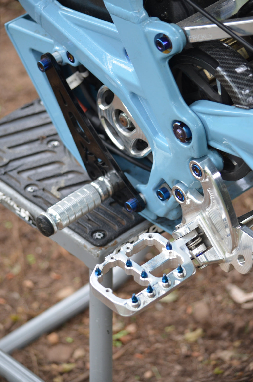 Surron LBX Shiftlock - Riot Racing