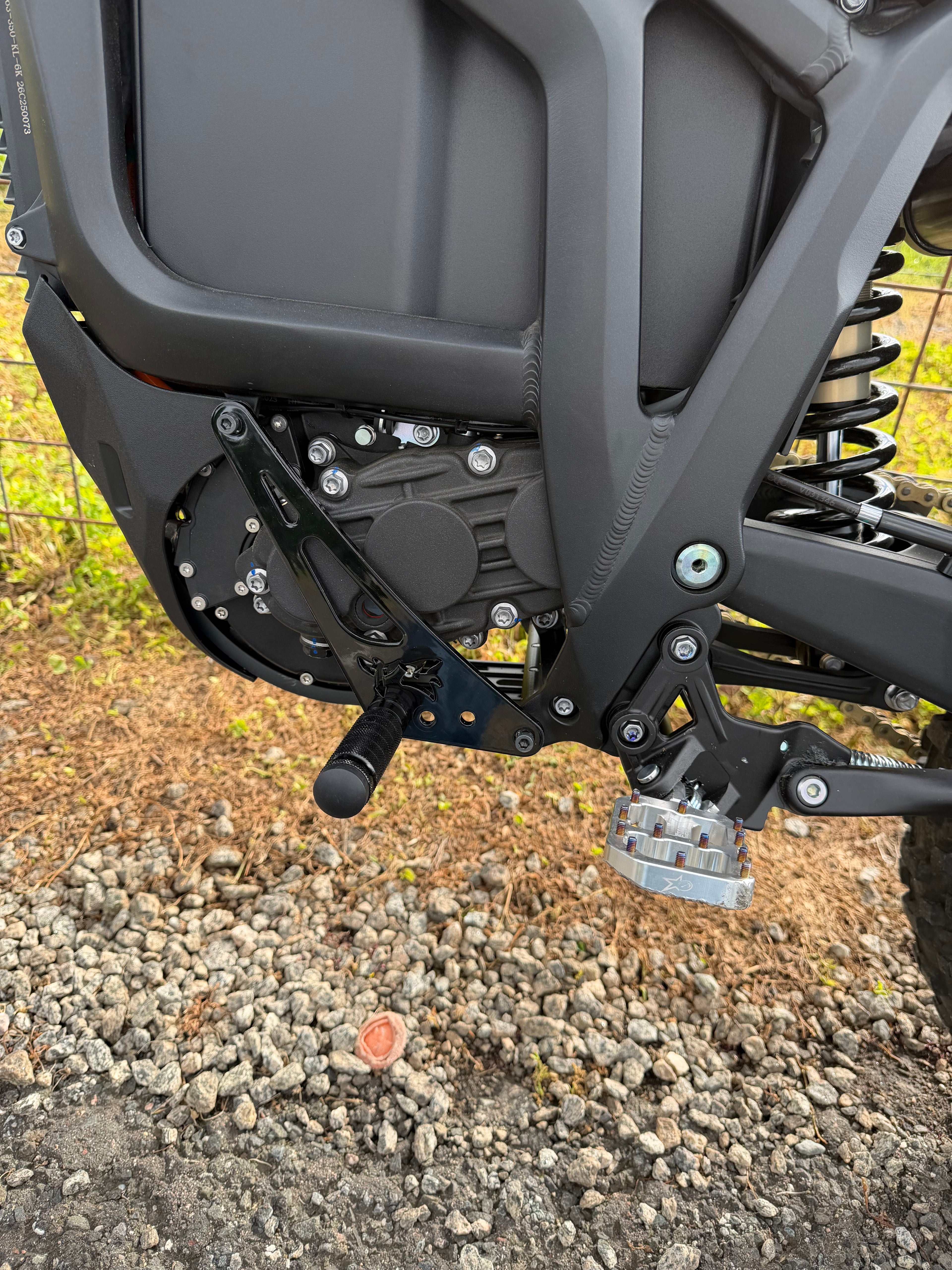 Talaria Komodo Shift Lock & Bracket (Ships USA - TG Racing) TG Racing