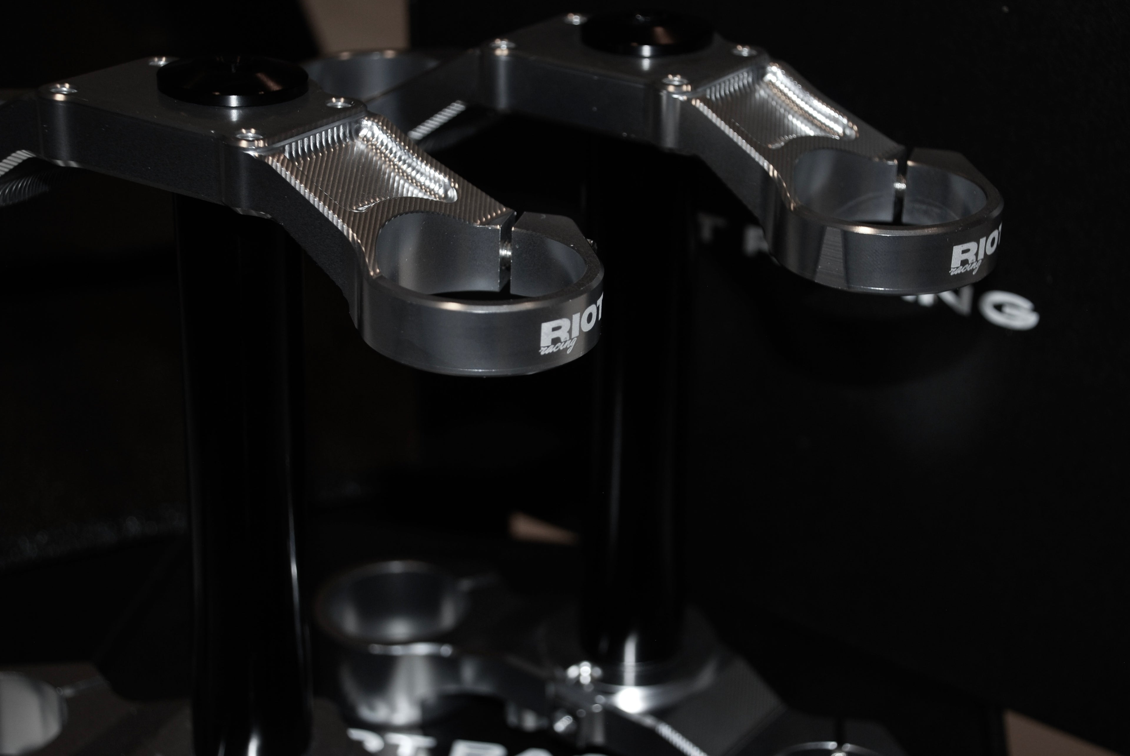 Riot Drop Crown (STOCK SURRON LBX FORKS) - Riot Racing