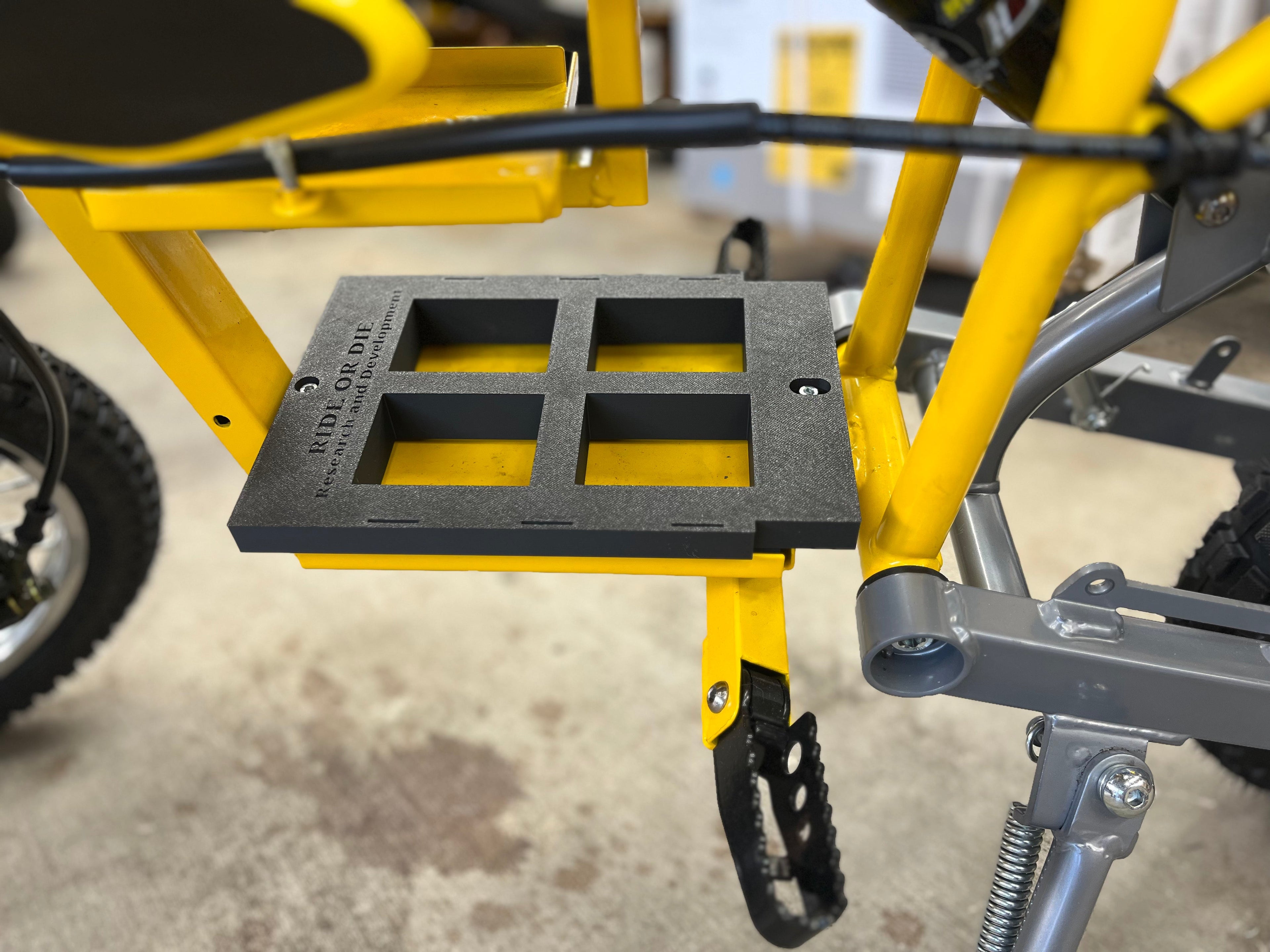 Razor MX500/MX650 Battery Tray Ride or Die R&D