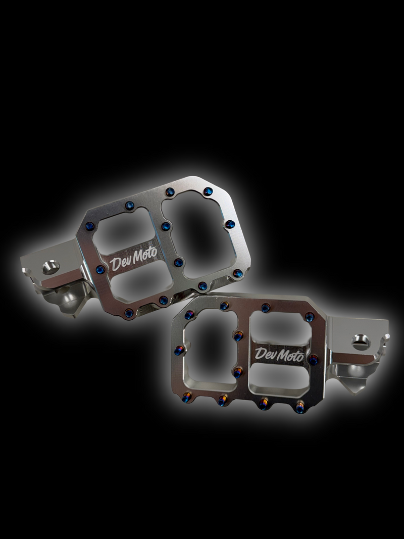 E-Moto Foot Pegs DevMoto