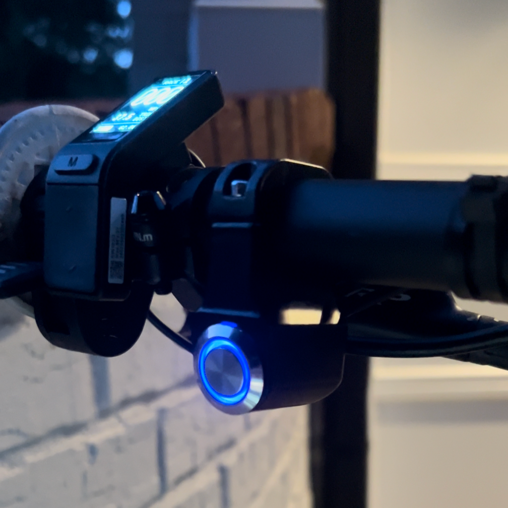 Kill Switch Uma Rcing Rock Light Kill Switch - Riot Racing