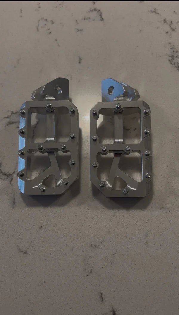 Silver Moto Pegs RegenRacing