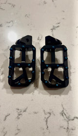 Black Moto Pegs RegenRacing