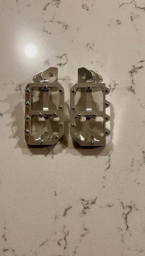 Silver Moto Pegs RegenRacing