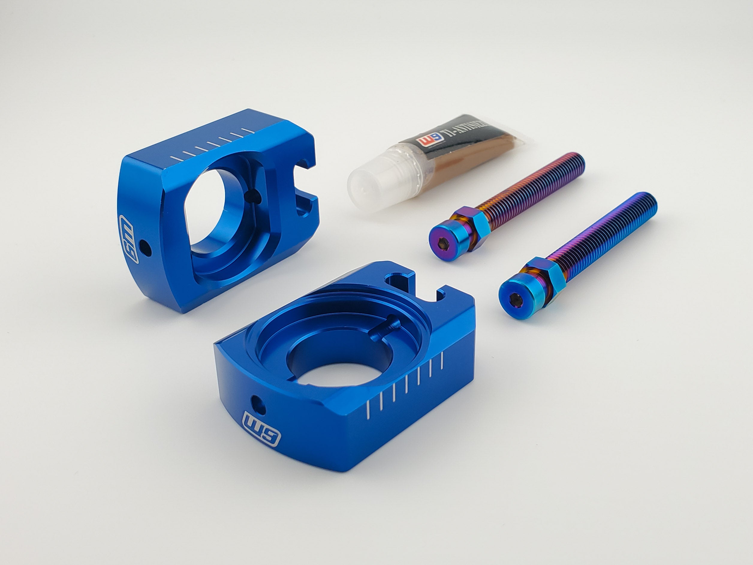 Ultra Bee Axle Block (Collective) Warp9Racing