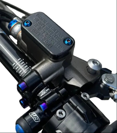 Ultra/Moto brake resovoir titanium(2pc) Tirider