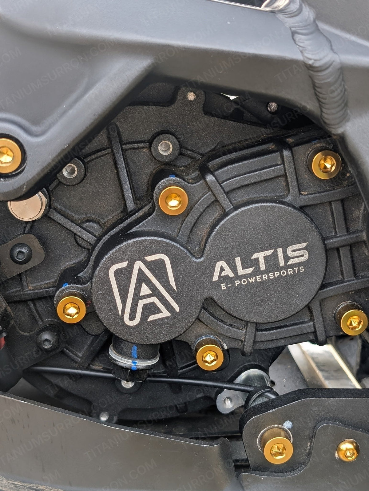 Altis Sigma Gearbox Cover Titanium Bolt Kit Titanium Surron