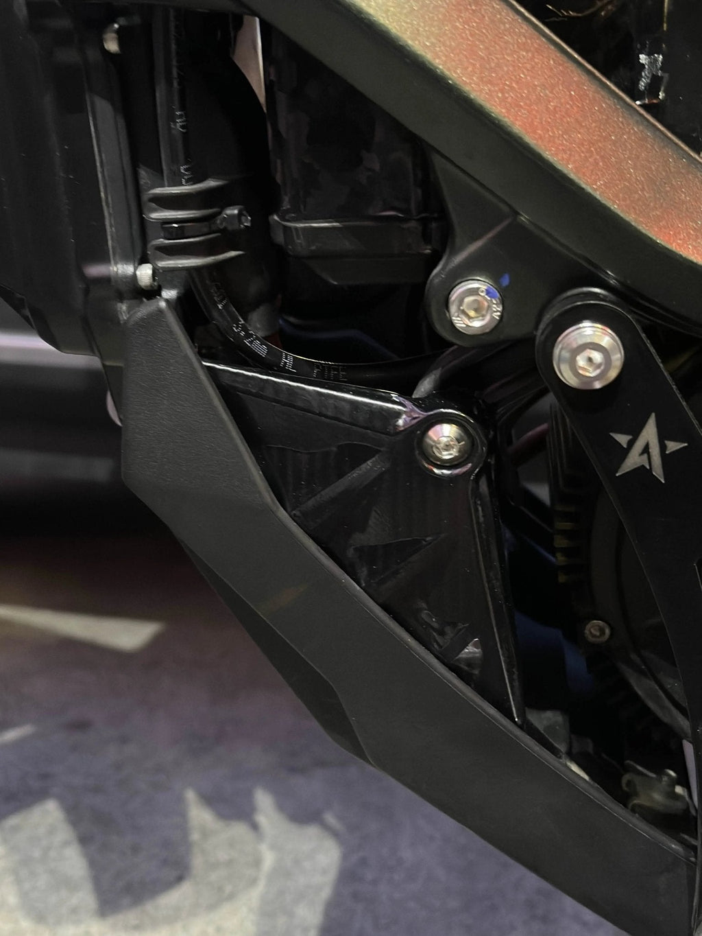 Surron Ultra Bee Carbon Fiber Wrap Kit MXwraps